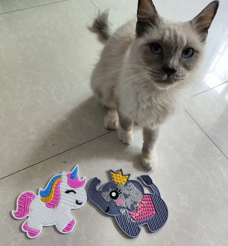 Silicone Slow Feeder for Pets - Anti-Choke Licking Pad for Cats and Dogs-My Little Pet