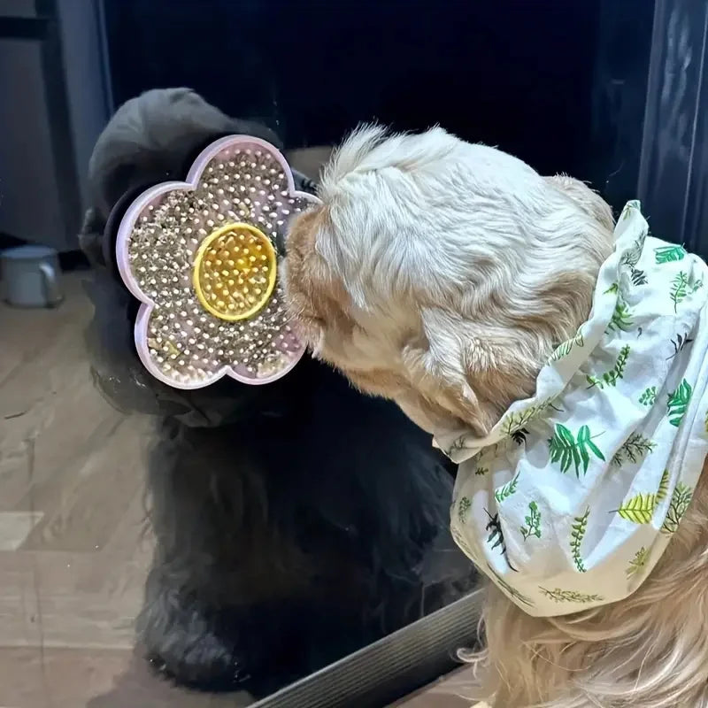 Sunflower Silicone Lick Mat for Cats - Anxiety Relief Feeding Pad with Suction Cups-My Little Pet